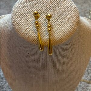 Elegant Gold Drop Earrings